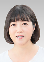 西尾 綾子